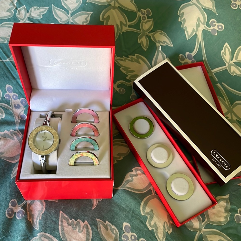 Coach watch